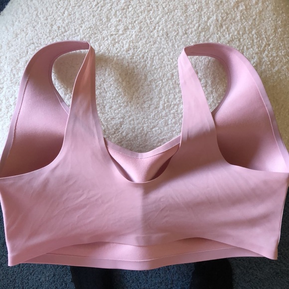 Wacoal Bra..Worn as Sports Bra Sz M - Picture 2 of 8